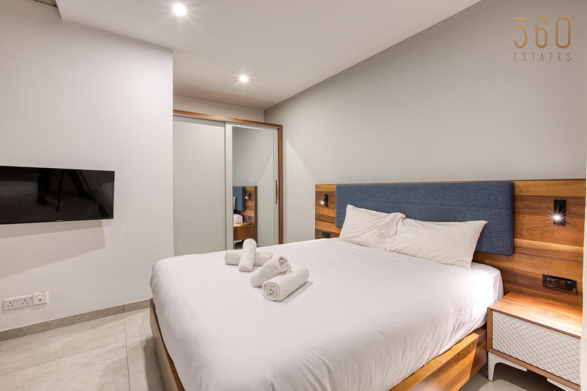 The Swieqi Poolside Suites Is-Swieqi Екстериор снимка