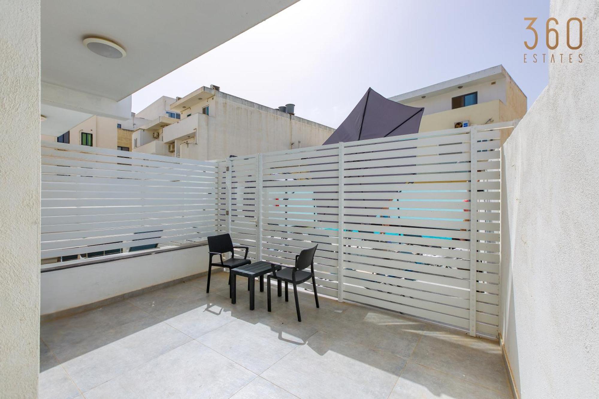 The Swieqi Poolside Suites Is-Swieqi Екстериор снимка