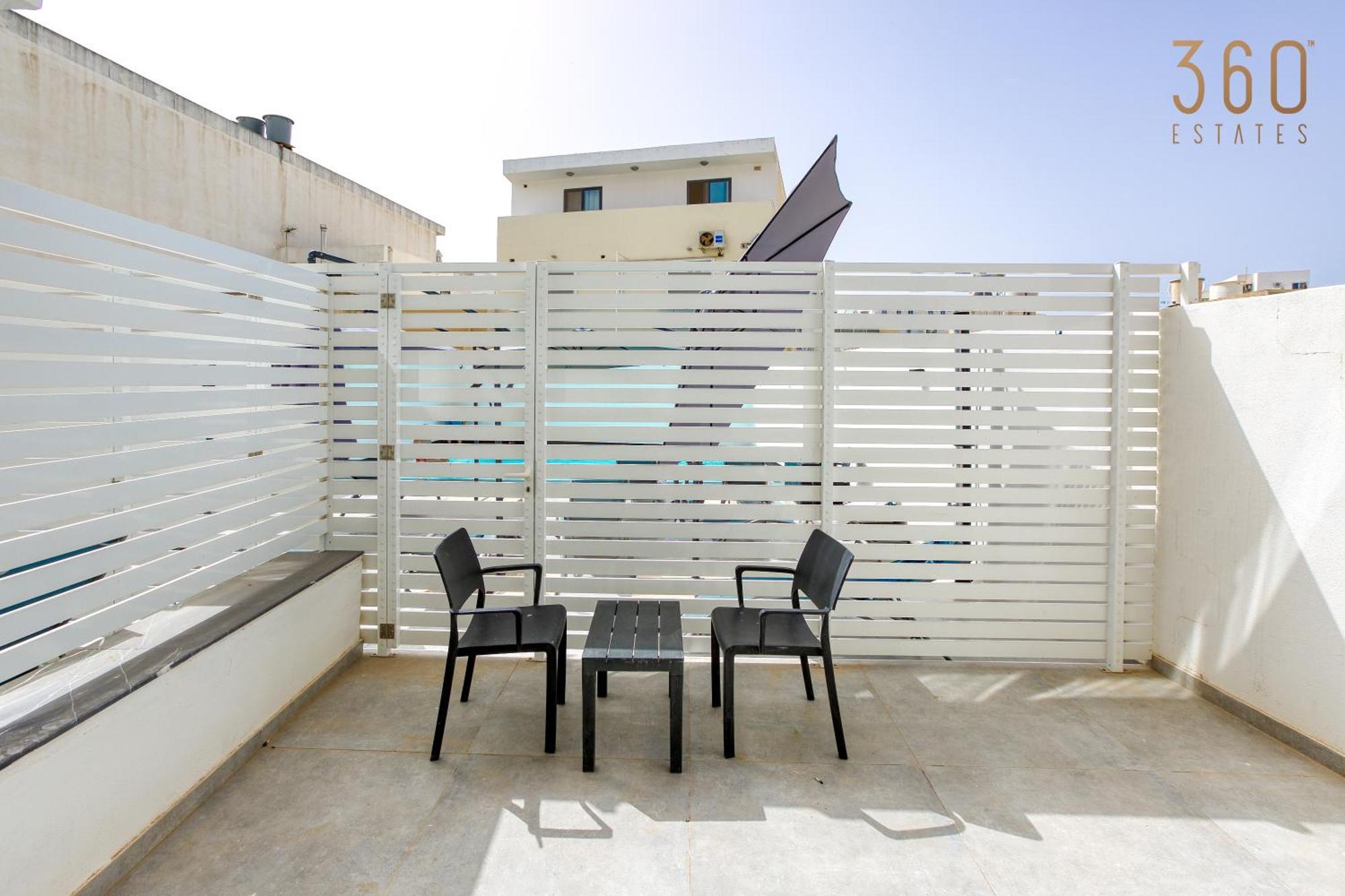 The Swieqi Poolside Suites Is-Swieqi Екстериор снимка